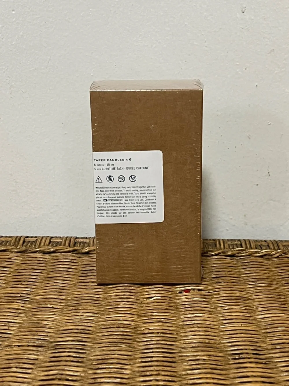 Pottery Barn. Taper Candles. Set of 6. Ivory (6